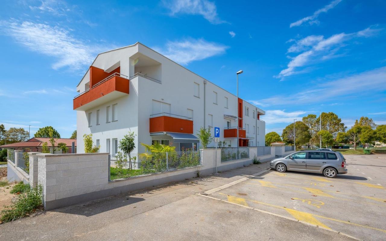 Sofia House With Apartment Umag Exterior foto
