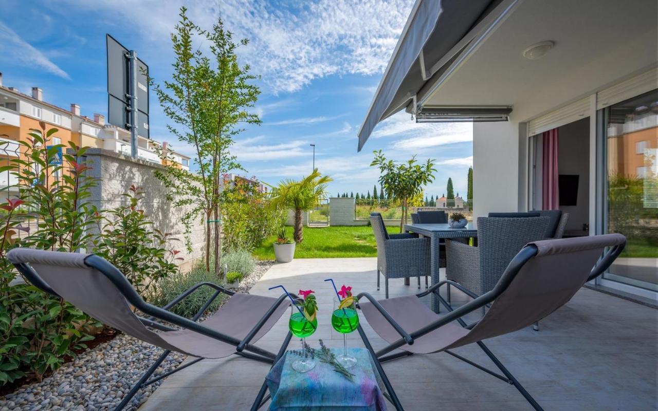 Sofia House With Apartment Umag Exterior foto